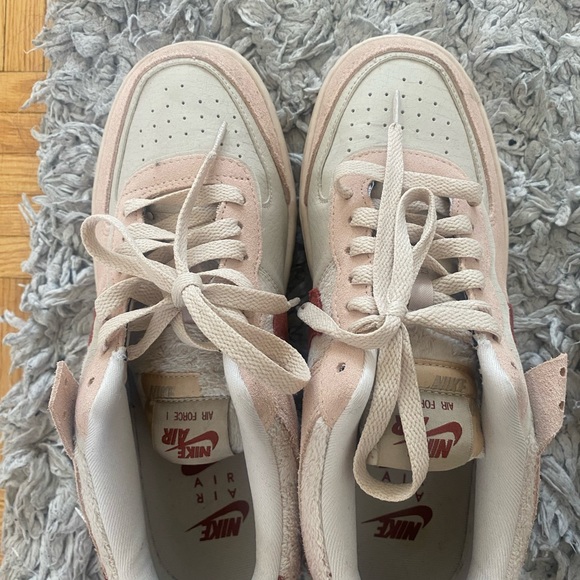 Shoes - Picture 4 of 9